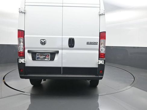 Used 2025 RAM ProMaster 2500 w/ Convenience Group FWD image 26