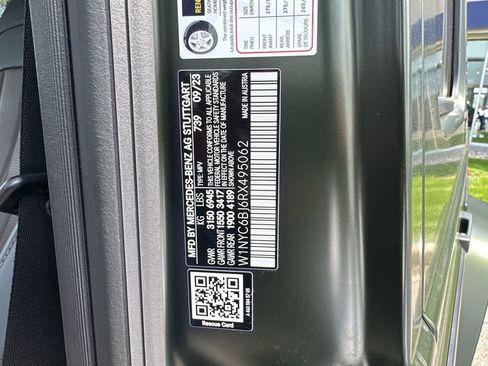 Used 2024 Mercedes-Benz G 550 w/ Final Edition w/ Olive Magno image 41
