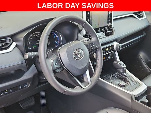 Used 2020 Toyota RAV4 XSE AWD/4WD image 11