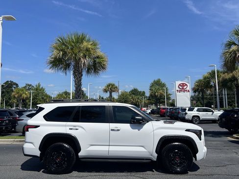 Used 2025 Toyota Sequoia TRD Pro AWD/4WD image 11