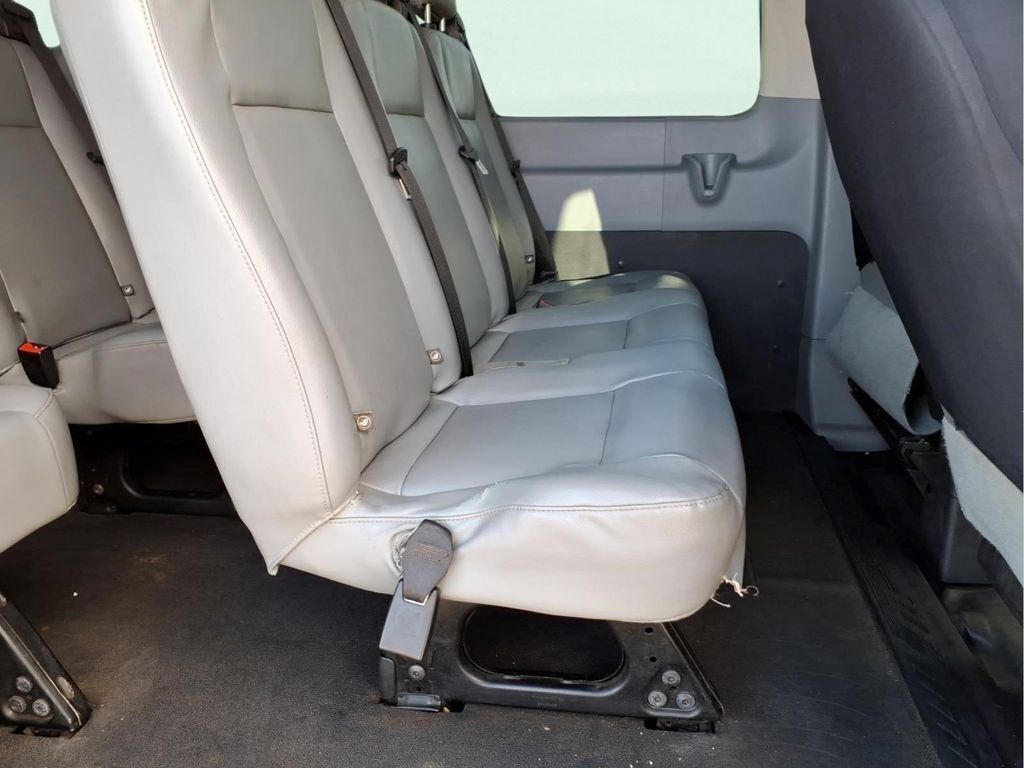 Used 2015 Ford Transit 350 XL RWD image 6