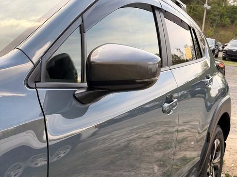 Used 2024 Subaru Crosstrek 2.0i Premium image 6