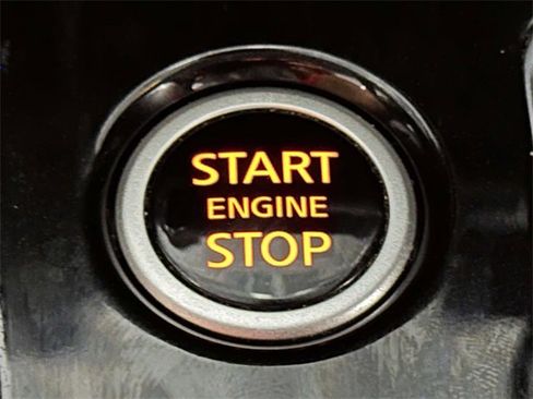 Used 2024 Nissan Kicks SR w/ SR Premium Package image 27