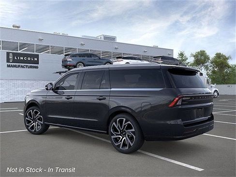 New 2026 Lincoln Navigator L Black Label image 4