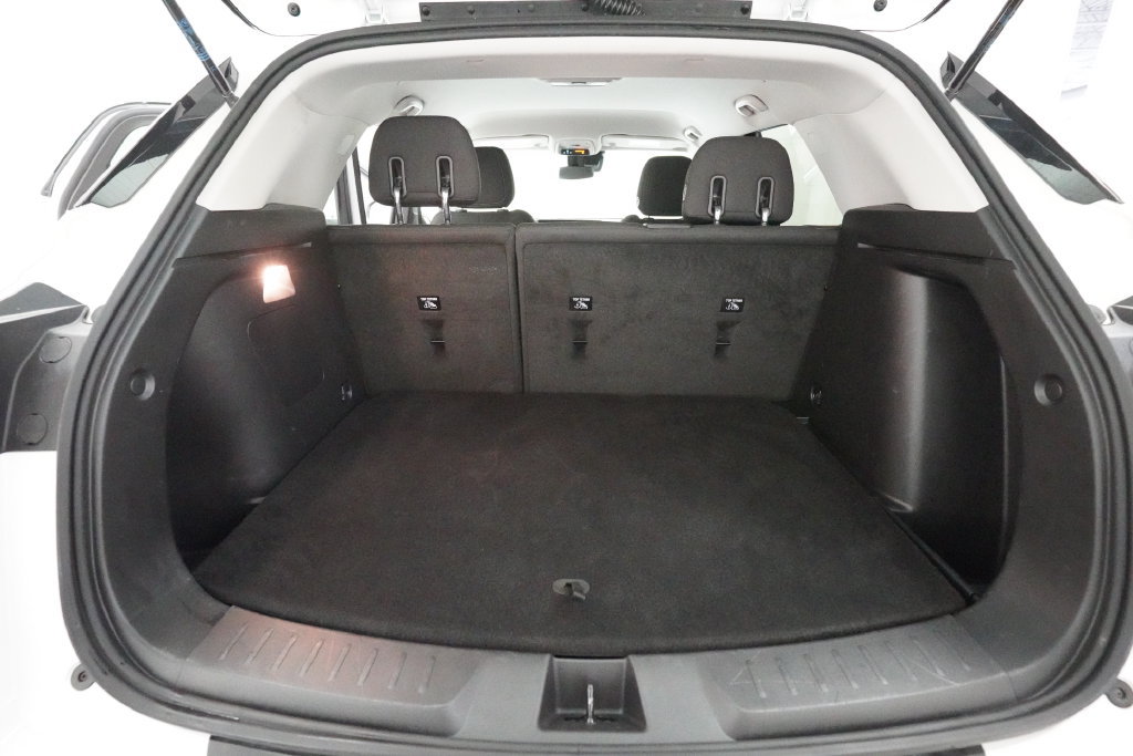 Used 2025 Chevrolet TrailBlazer LT AWD/4WD image 10