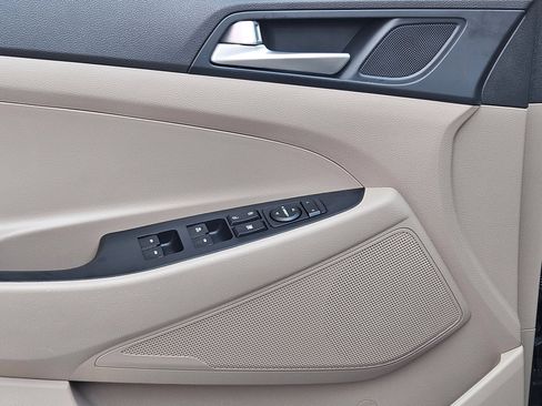Used 2020 Hyundai Tucson Value FWD image 18
