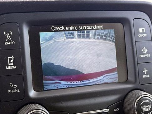 Used 2015 Jeep Renegade Latitude w/ Popular Equipment Group image 14