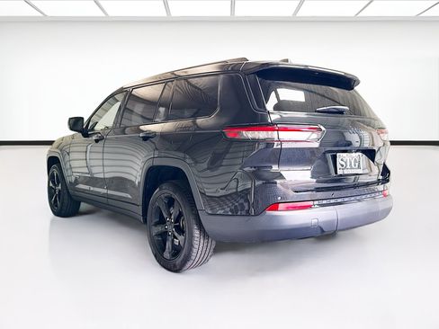 Used 2023 Jeep Grand Cherokee L Laredo RWD image 6