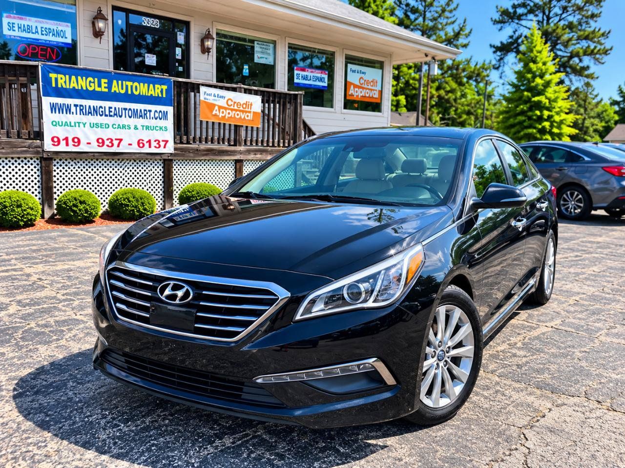 Used 2015 Hyundai Sonata Limited w/ Option Group 06 FWD image 1