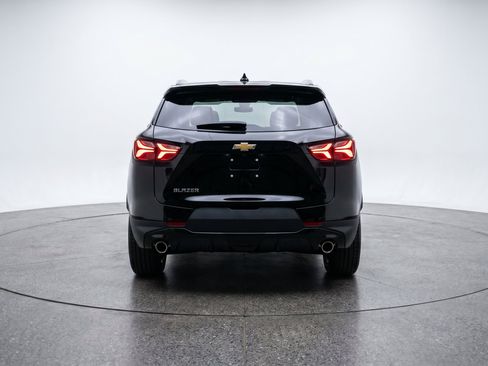 Used 2025 Chevrolet Blazer LT FWD image 7