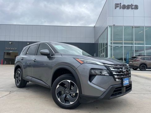 Certified 2024 Nissan Rogue SV image 1