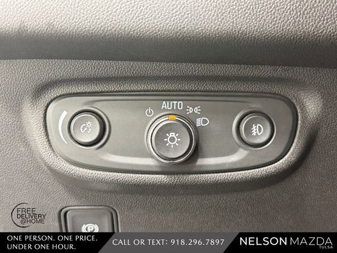 Used 2020 GMC Terrain SLT w/ Preferred Package FWD image 21