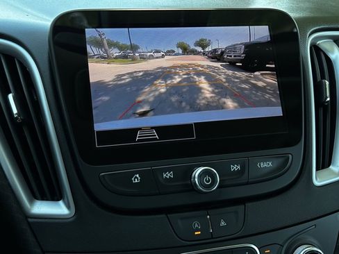 Used 2024 Chevrolet Malibu LT FWD image 16