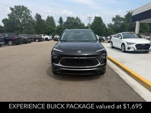 Used 2024 Buick Encore GX Sport Touring w/ Experience Buick Package AWD/4WD image 3