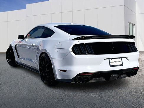 Used 2017 Ford Mustang Shelby GT350 image 3