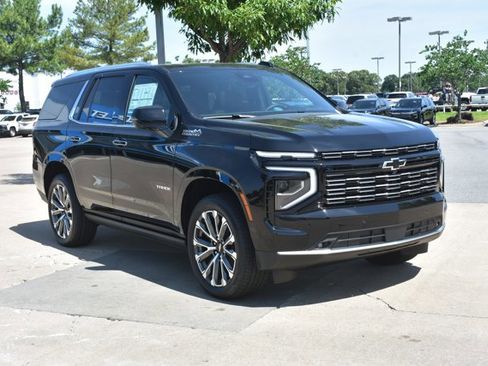 New 2026 Chevrolet Tahoe High Country AWD/4WD image 3
