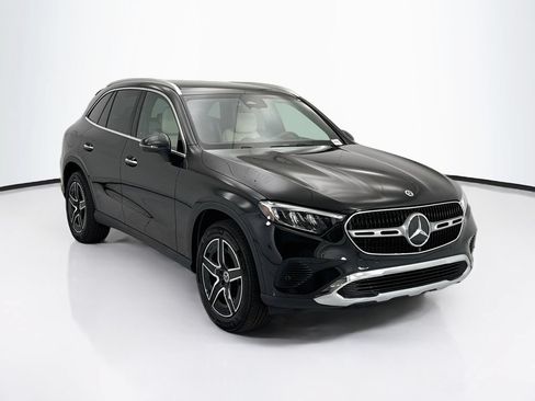 Certified 2026 Mercedes-Benz GLC 300 image 3