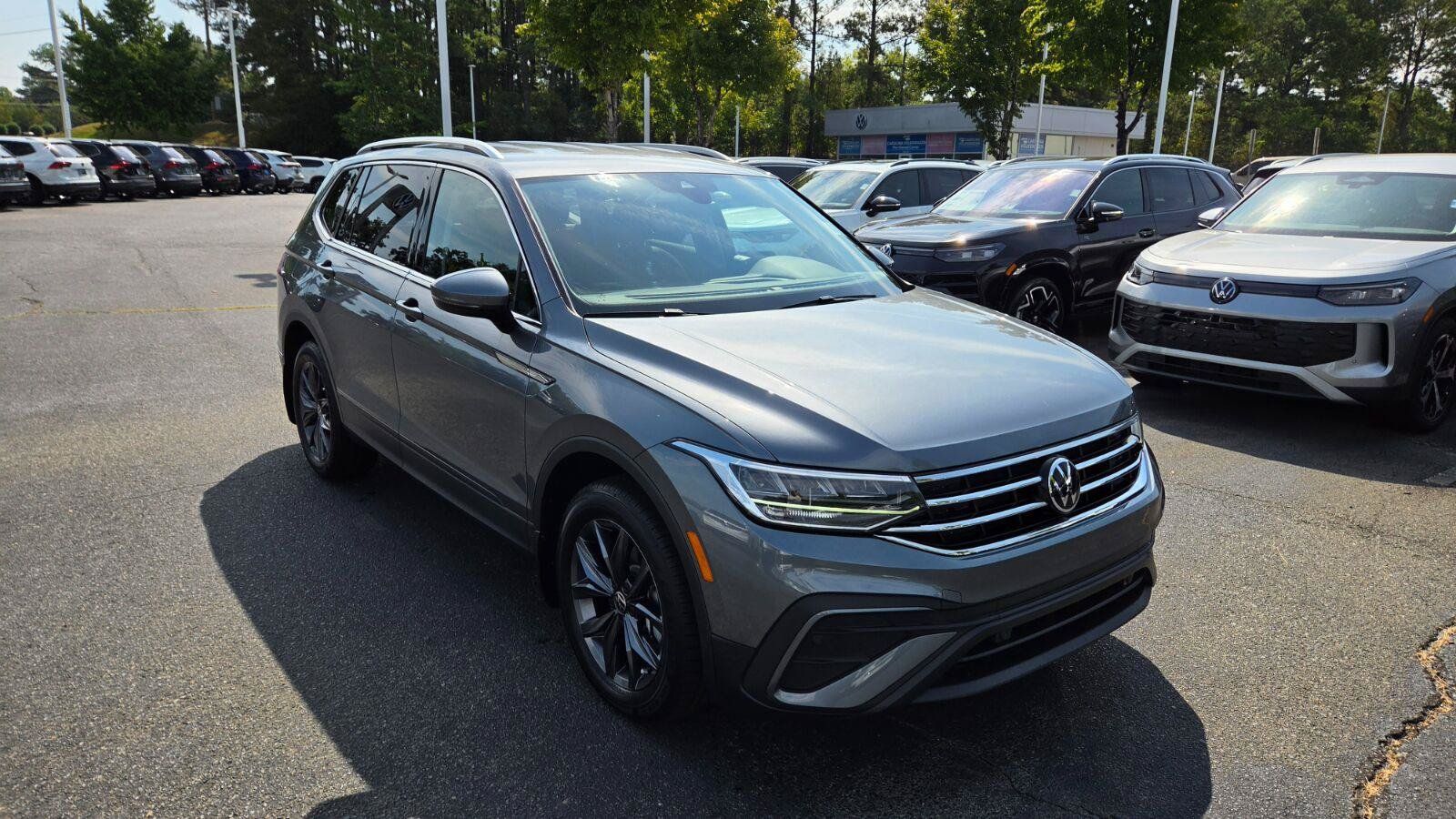 Certified 2023 Volkswagen Tiguan SE AWD/4WD image 7