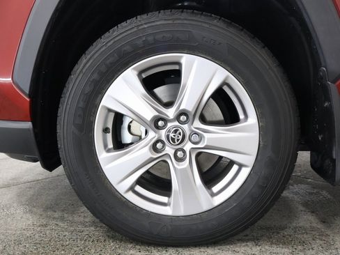 Used 2023 Toyota RAV4 XLE image 5