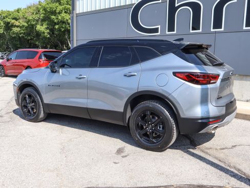Used 2024 Chevrolet Blazer LT w/ Midnight/Sport Edition FWD image 6
