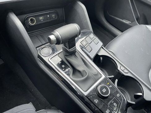 Used 2025 Kia Sportage EX w/ Premium Package image 43