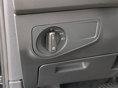 Used 2023 Volkswagen Tiguan S image 14