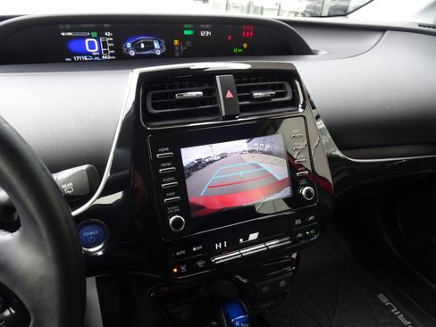 Used 2020 Toyota Prius AWD image 18