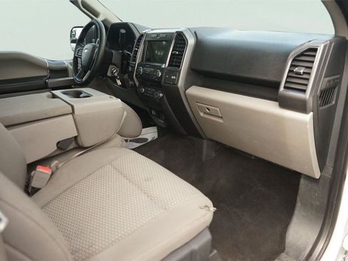 Used 2018 Ford F150 XLT w/ Equipment Group 302A Luxury AWD/4WD image 17