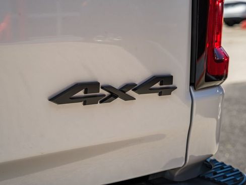 New 2026 RAM 1500 Laramie AWD/4WD image 10