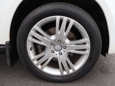 Used 2013 Mercedes-Benz GLK 250 BlueTEC 4MATIC image 42
