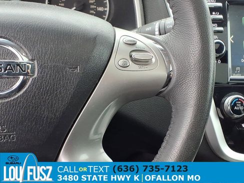 Used 2016 Nissan Murano SV w/ Premium Package image 18