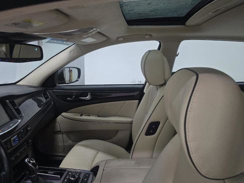 Used 2016 Hyundai Equus Signature RWD image 13