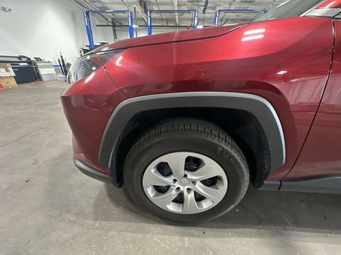 Used 2019 Toyota RAV4 LE w/ Carpet Mat Package FWD image 23