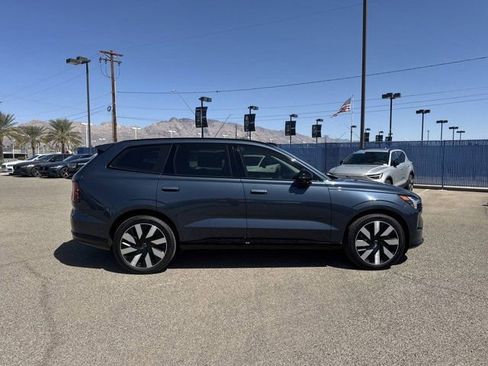 New 2025 Volvo EX90 Ultra image 3