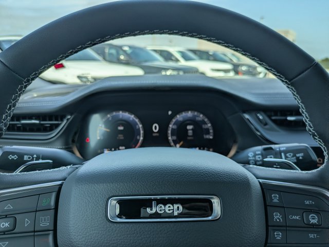 New 2026 Jeep Grand Cherokee Limited w/ Limited Altitude Package RWD image 34