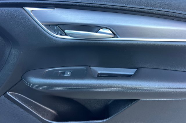 Used 2023 Cadillac XT5 Luxury FWD image 20