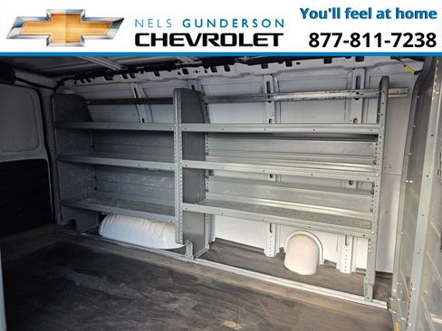 Used 2018 Chevrolet Express 3500 w/ Driver Convenience Package image 10