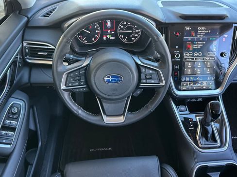 Used 2025 Subaru Outback Limited AWD/4WD image 13