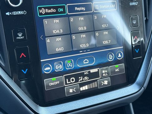 Certified 2025 Subaru Crosstrek 2.5i Limited w/ Crosstrek Mirror Package image 23