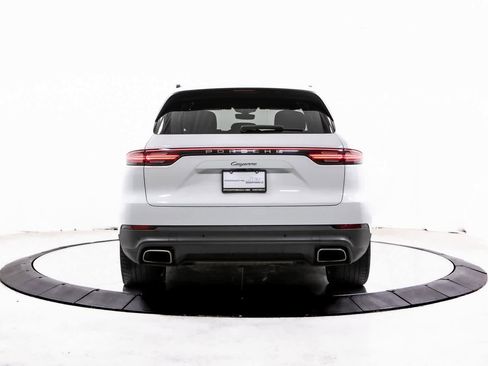 Certified 2023 Porsche Cayenne image 6