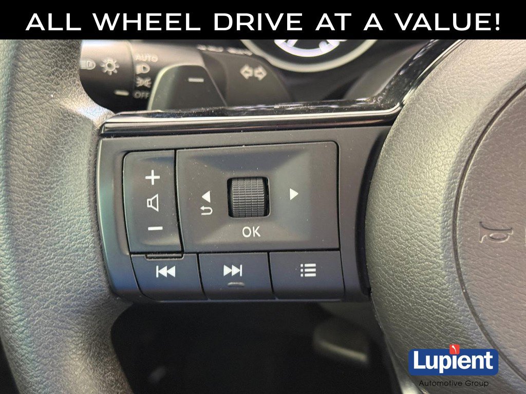 Used 2023 Nissan Rogue SV AWD/4WD image 23