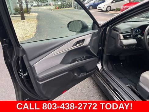 Used 2025 Toyota Camry LE FWD image 5