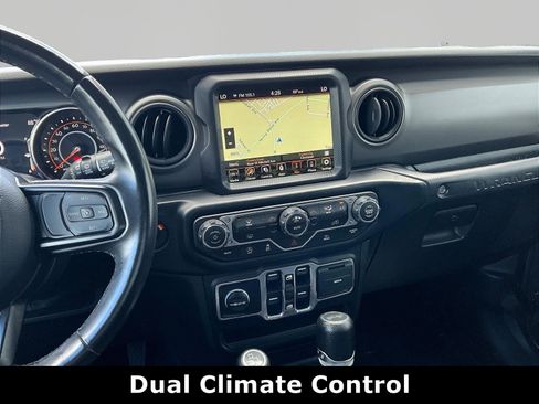 Used 2022 Jeep Wrangler Unlimited Sport AWD/4WD image 9