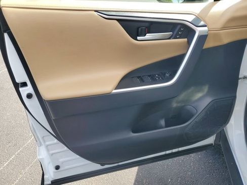 Used 2024 Toyota RAV4 Limited w/ Advanced Technology Package image 22