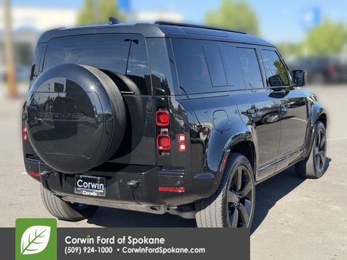 Used 2025 Land Rover Defender 110 X-Dynamic SE AWD/4WD image 15
