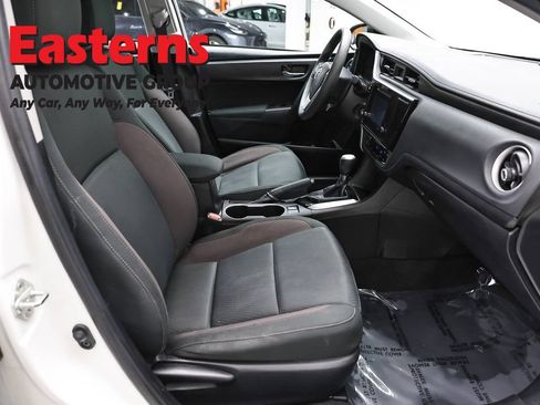 Used 2019 Toyota Corolla LE FWD image 24
