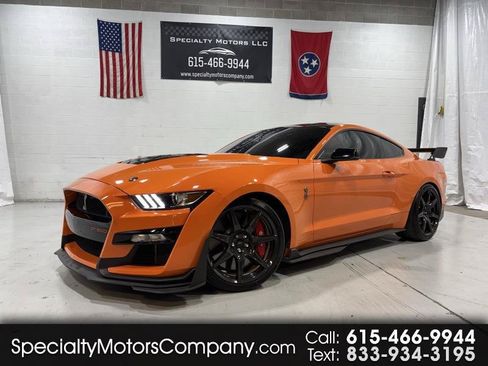 Used 2020 Ford Mustang Shelby GT500 w/ Carbon Fiber Track Pack RWD image 1