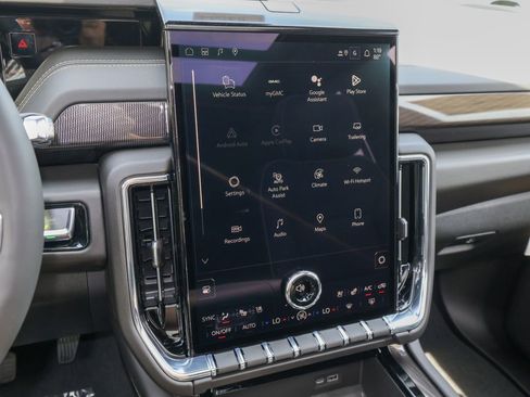 New 2026 GMC Yukon Elevation w/ Elevation Premium Package AWD/4WD image 19