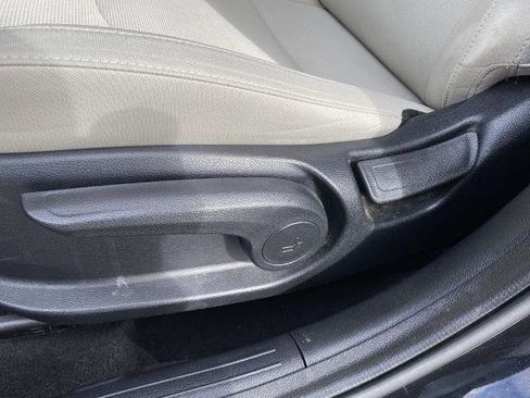 Used 2022 Kia Forte LXS w/ LXS Technology Package image 15