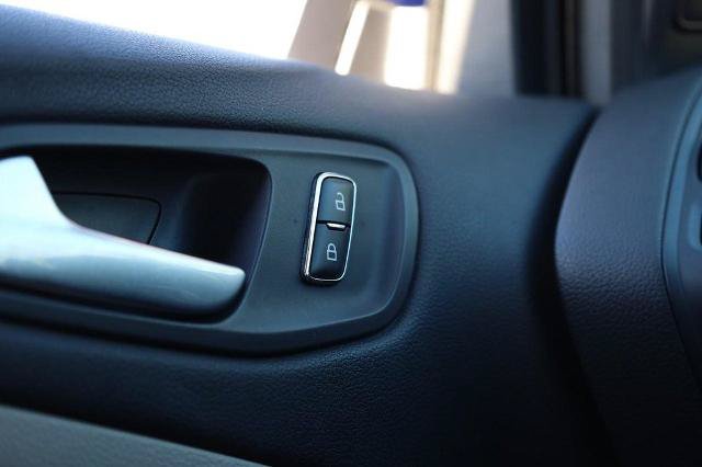 Used 2014 Ford Escape SE w/ Equipment Group 201A FWD image 19